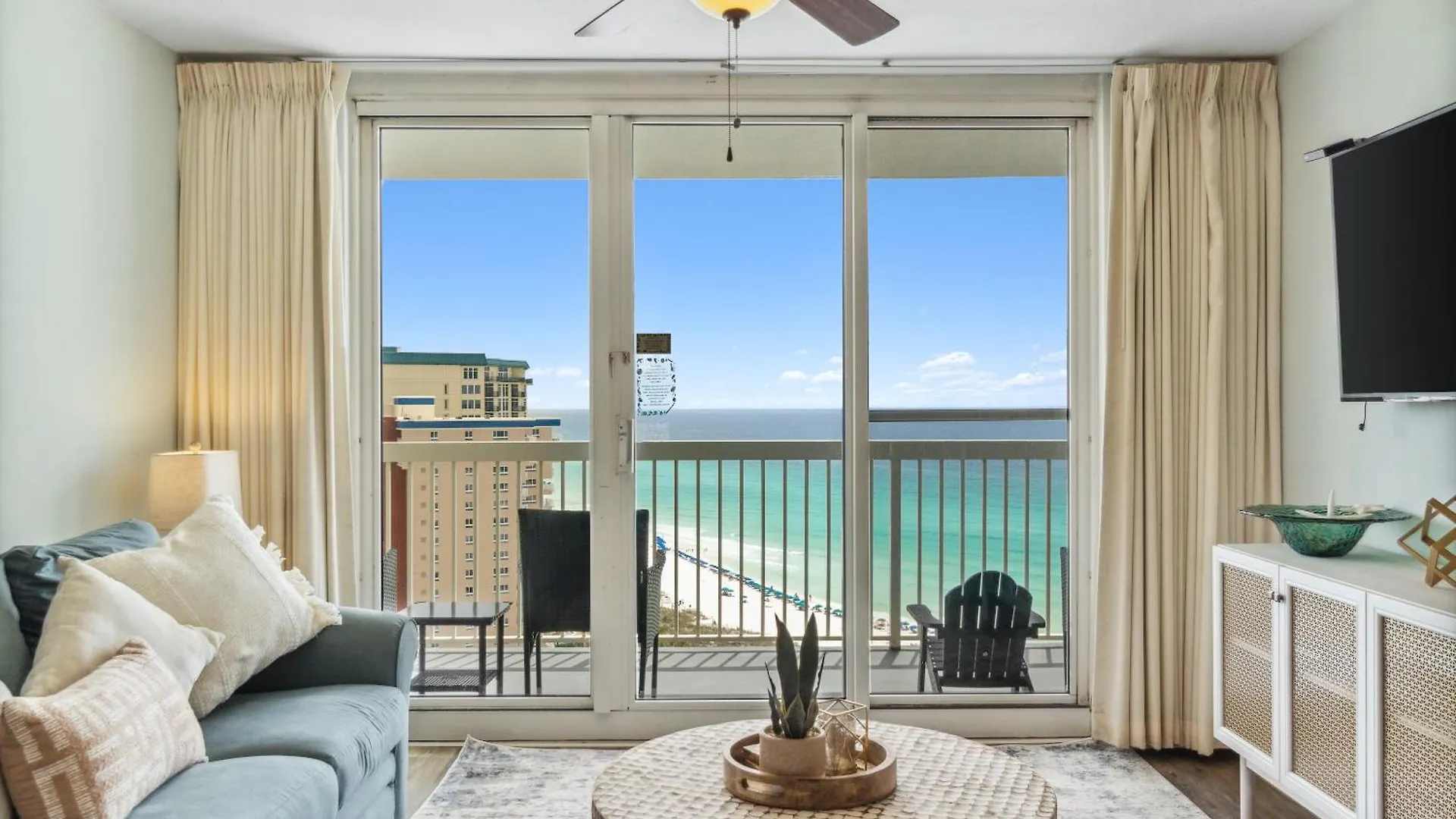 Apartment Pelican Beach Resort By Panhandle Getaways Destin