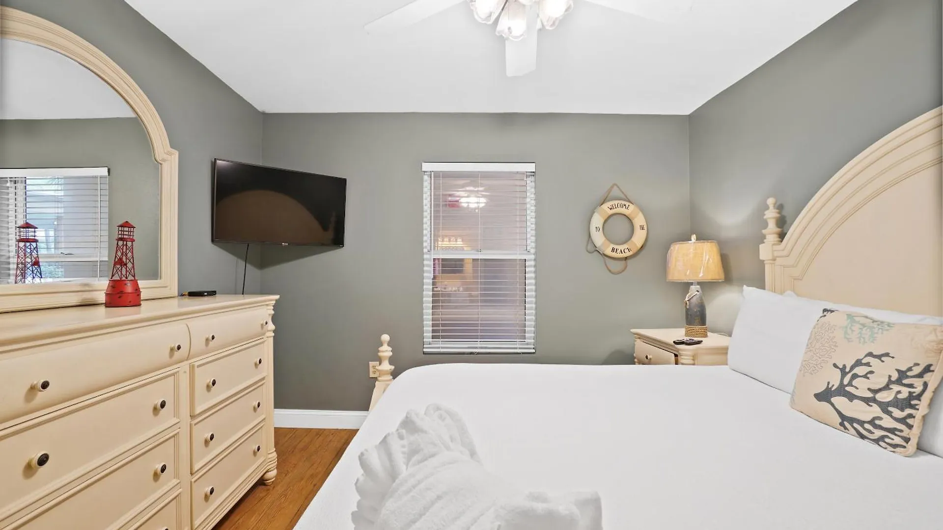 Apartment Pelican Beach Resort By Panhandle Getaways Destin